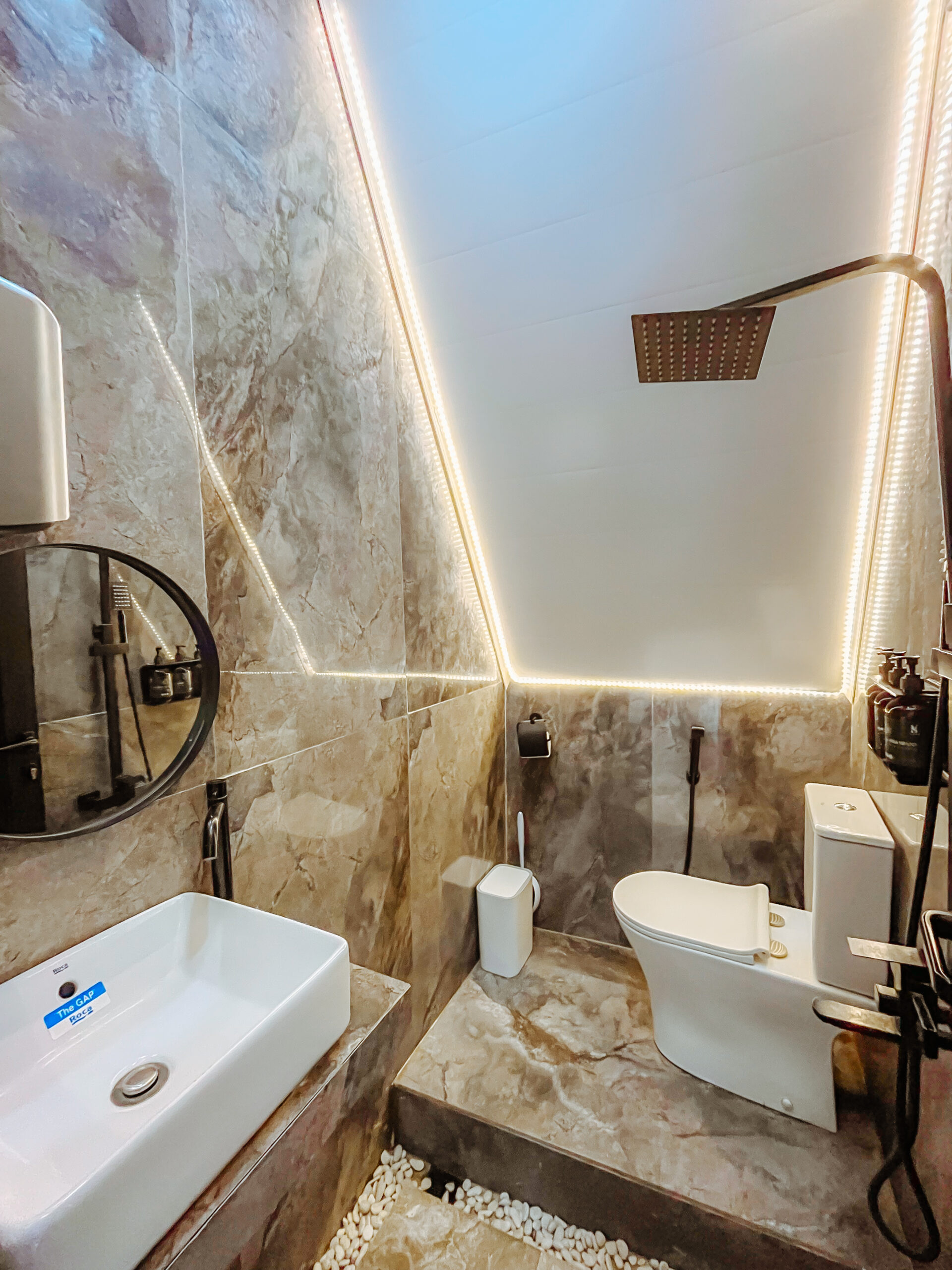 Cabin Honeymoon - D - Gambar 13