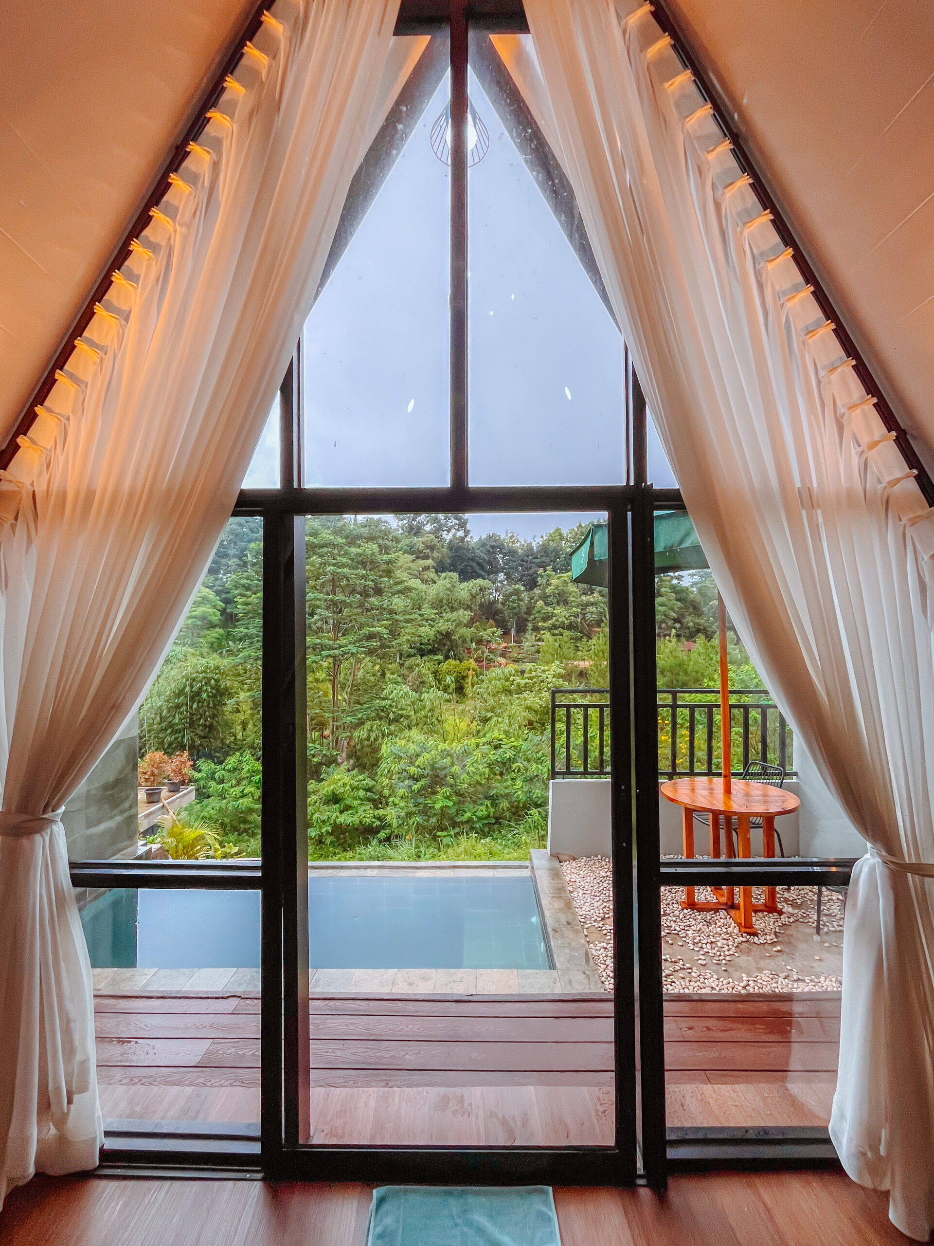 Cabin Honeymoon - D - Gambar 10