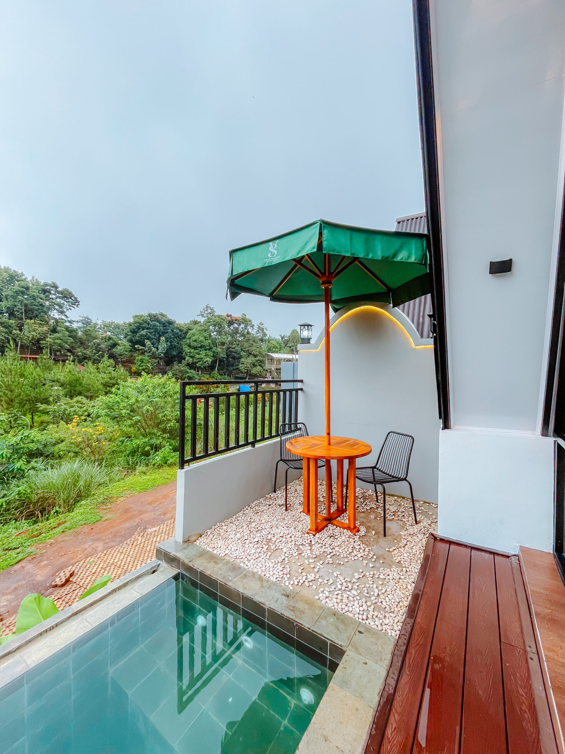 Cabin Honeymoon - D - Gambar 11