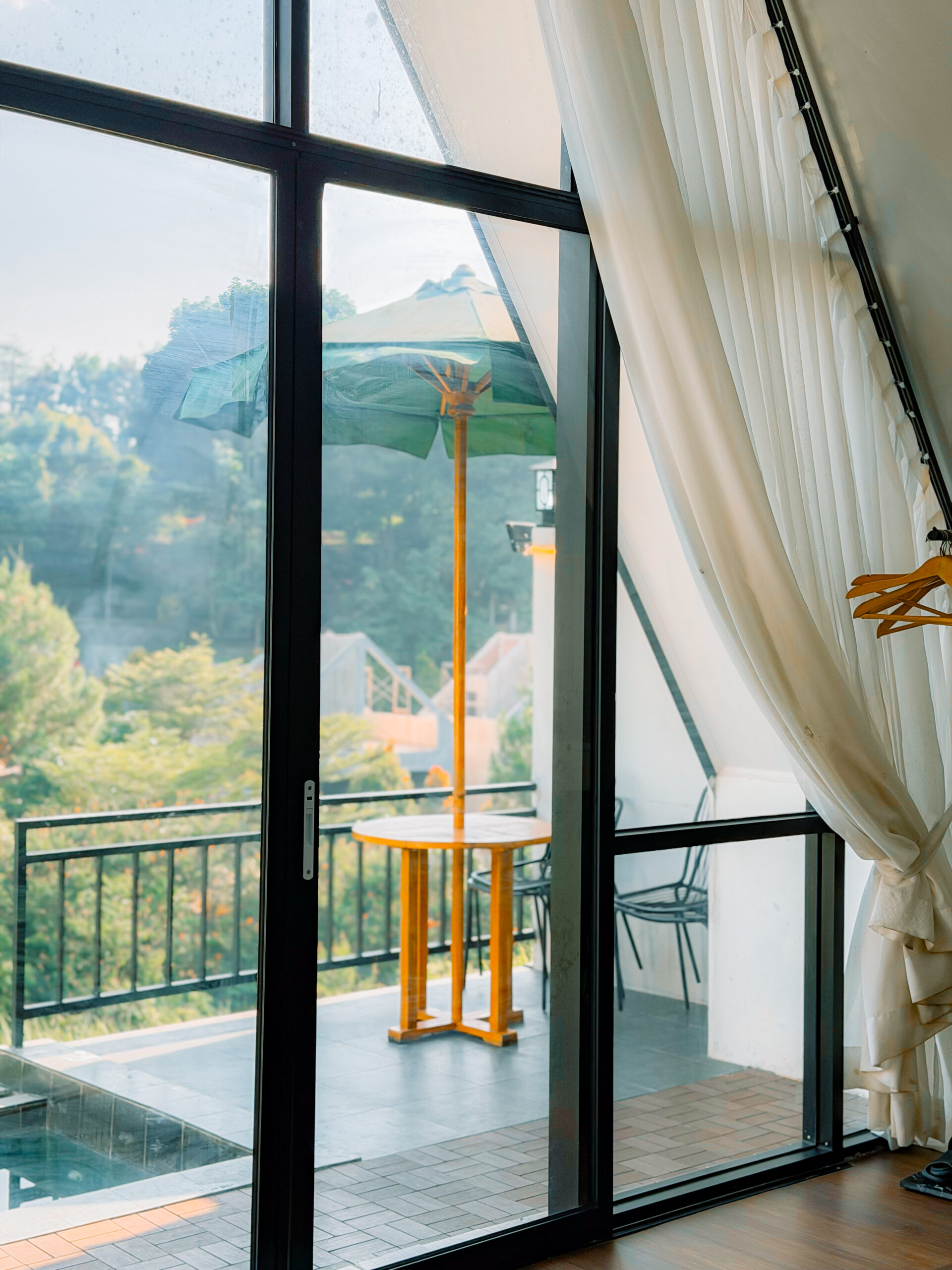 Cabin Honeymoon - C - Gambar 5