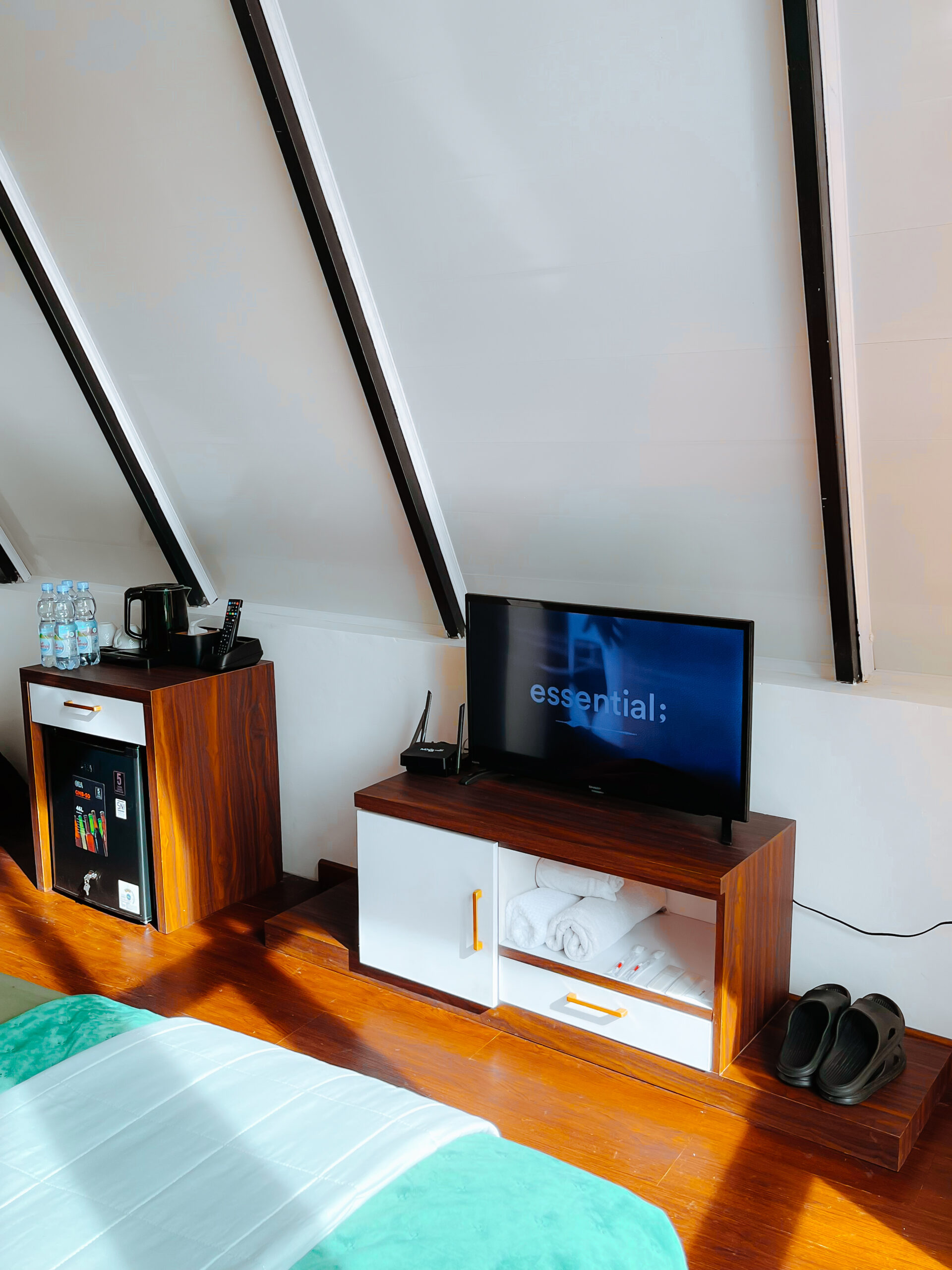 Cabin Honeymoon Jacuzzi - C - Gambar 6